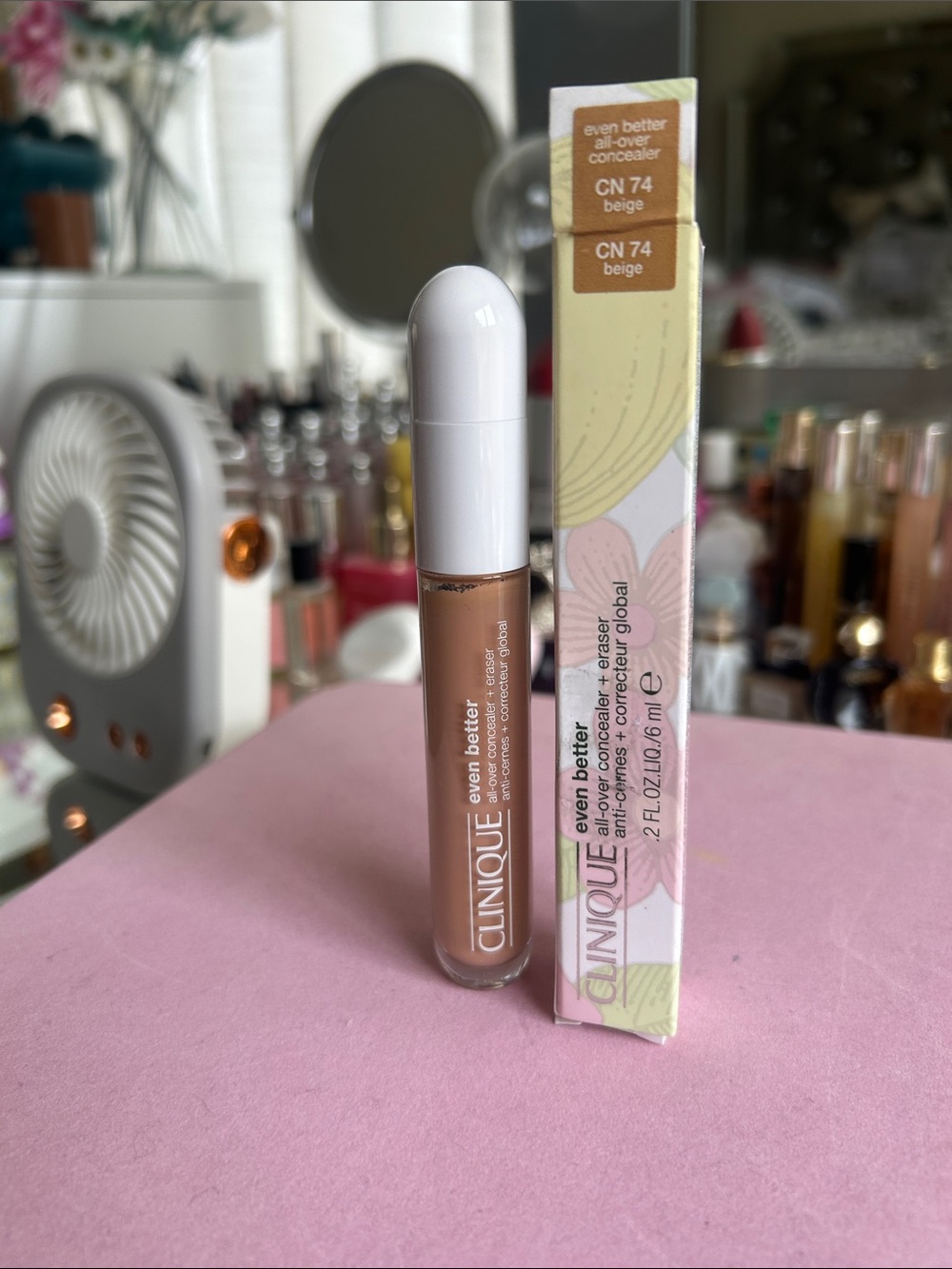 Clinique Even Better All-Over Concealer CN 74 Beige —  eraser